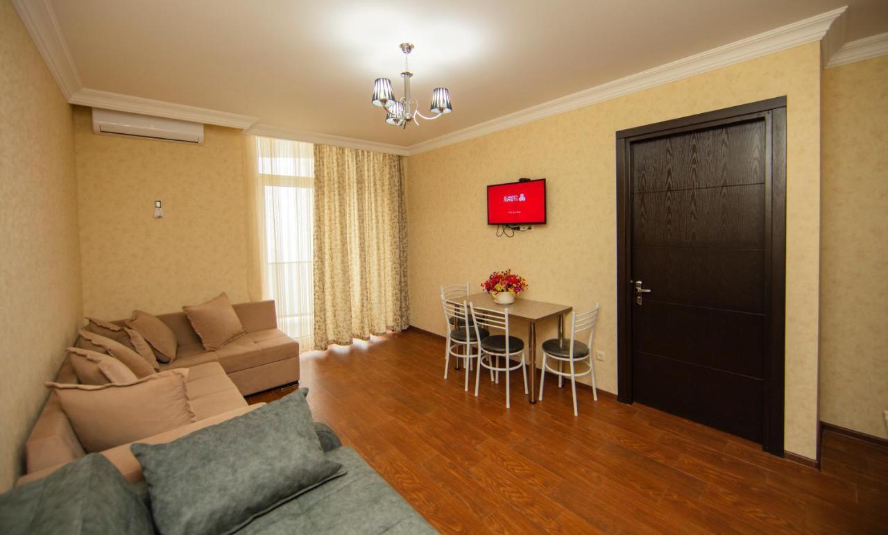 Sea Towers Suite Batumi Eksteriør billede